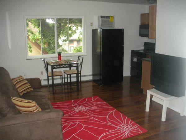 131-135 Kinsey Ave - 135-2