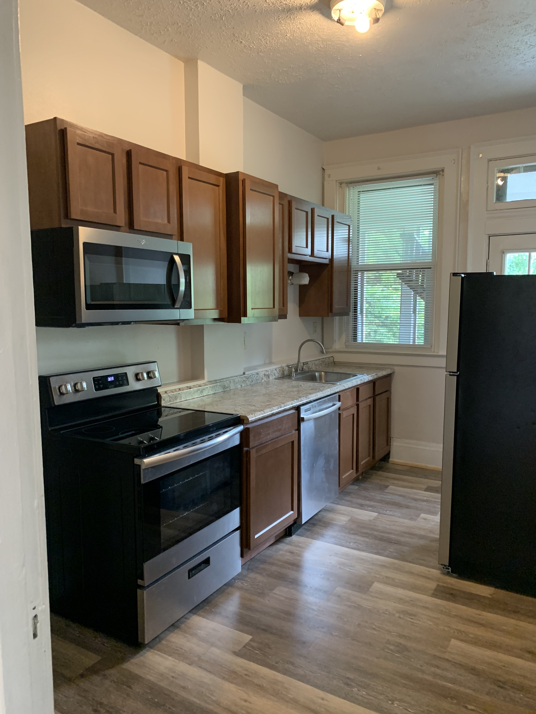 222 McCormick - 5